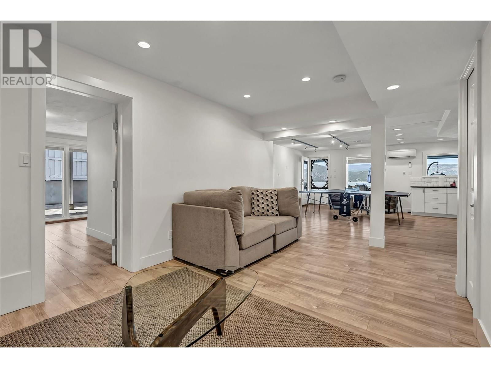 2205 NARAMATA ROAD Image 26