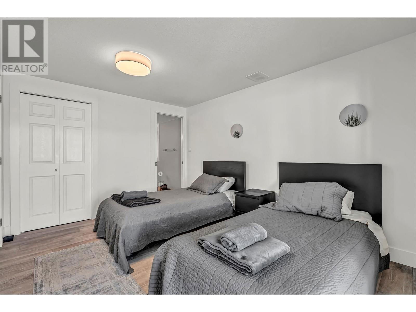 2205 NARAMATA ROAD Image 32