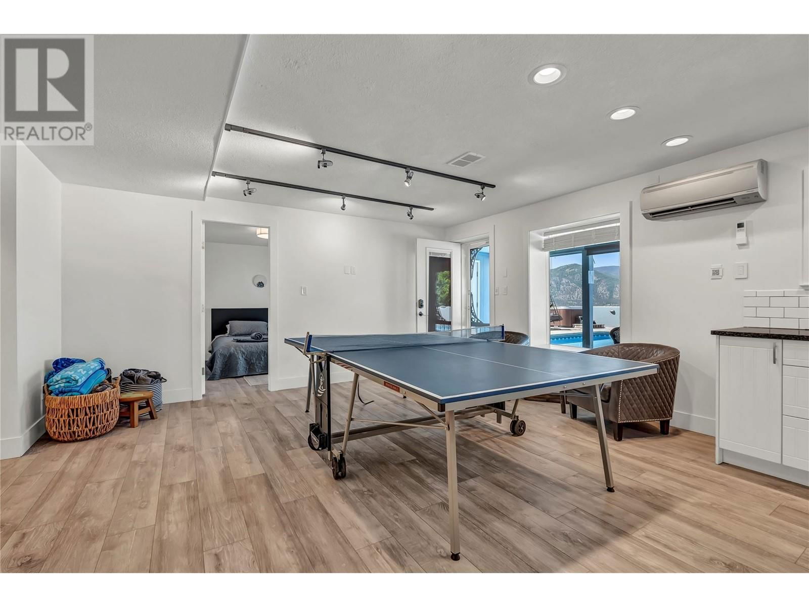 2205 NARAMATA ROAD Image 33