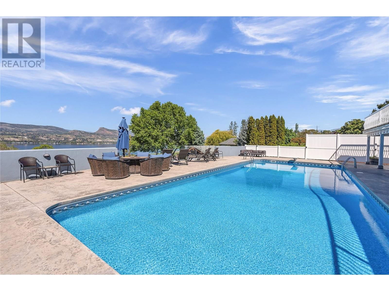 2205 NARAMATA ROAD Image 44
