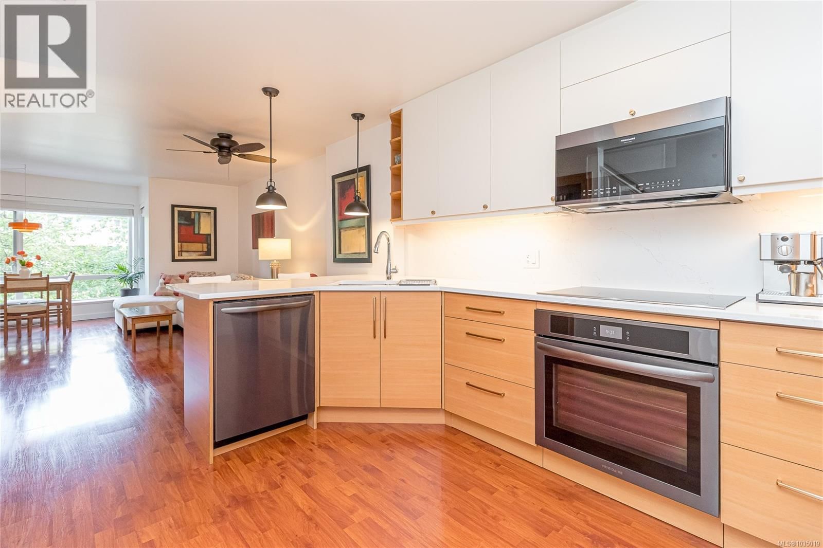 202 116 Queens Road property photo