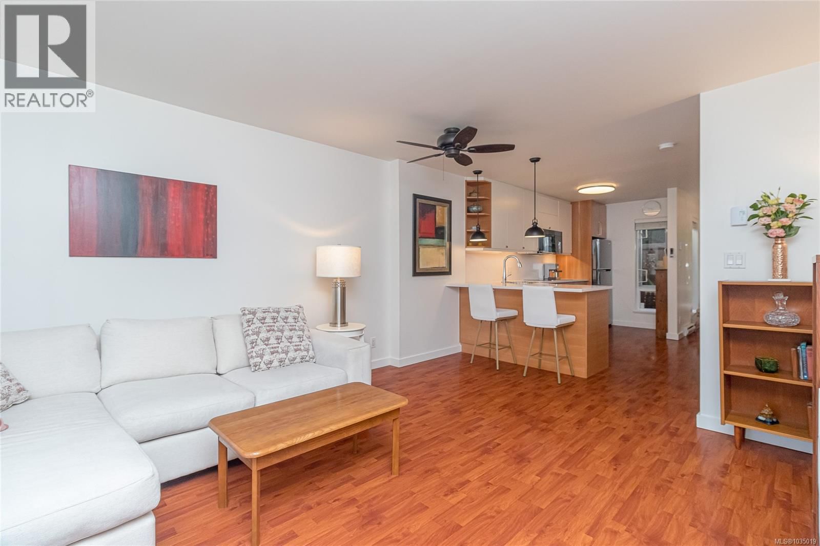 202 116 Queens Road property photo