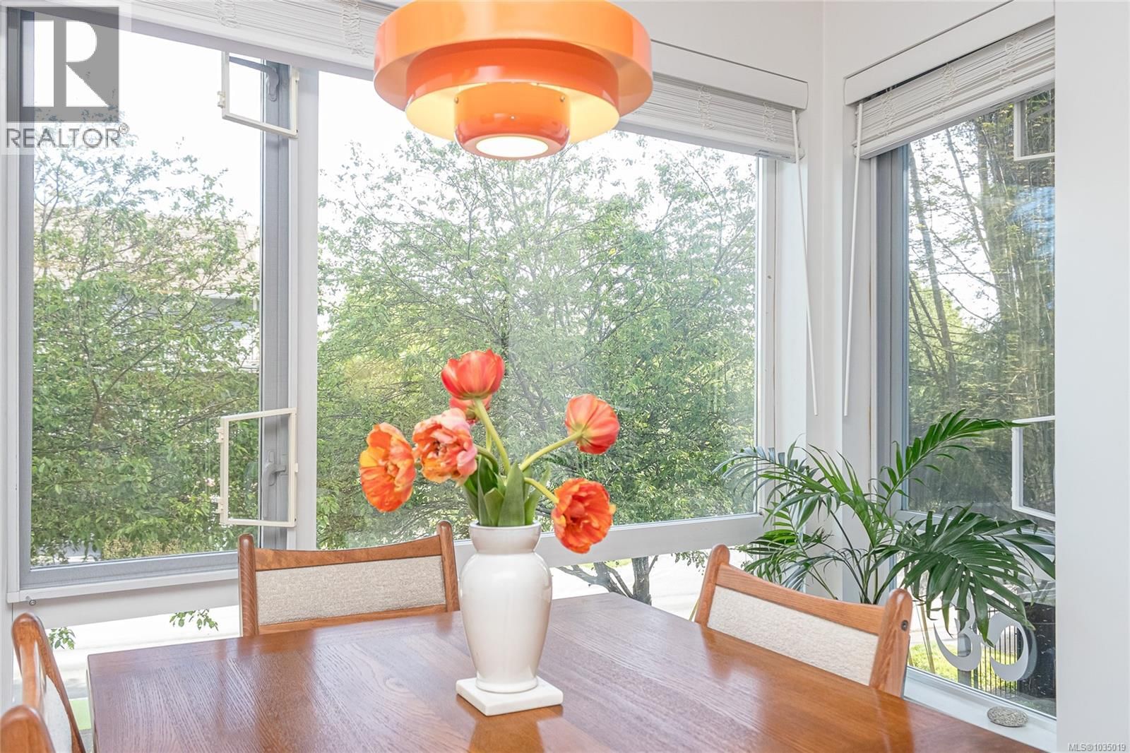 202 116 Queens Road property photo