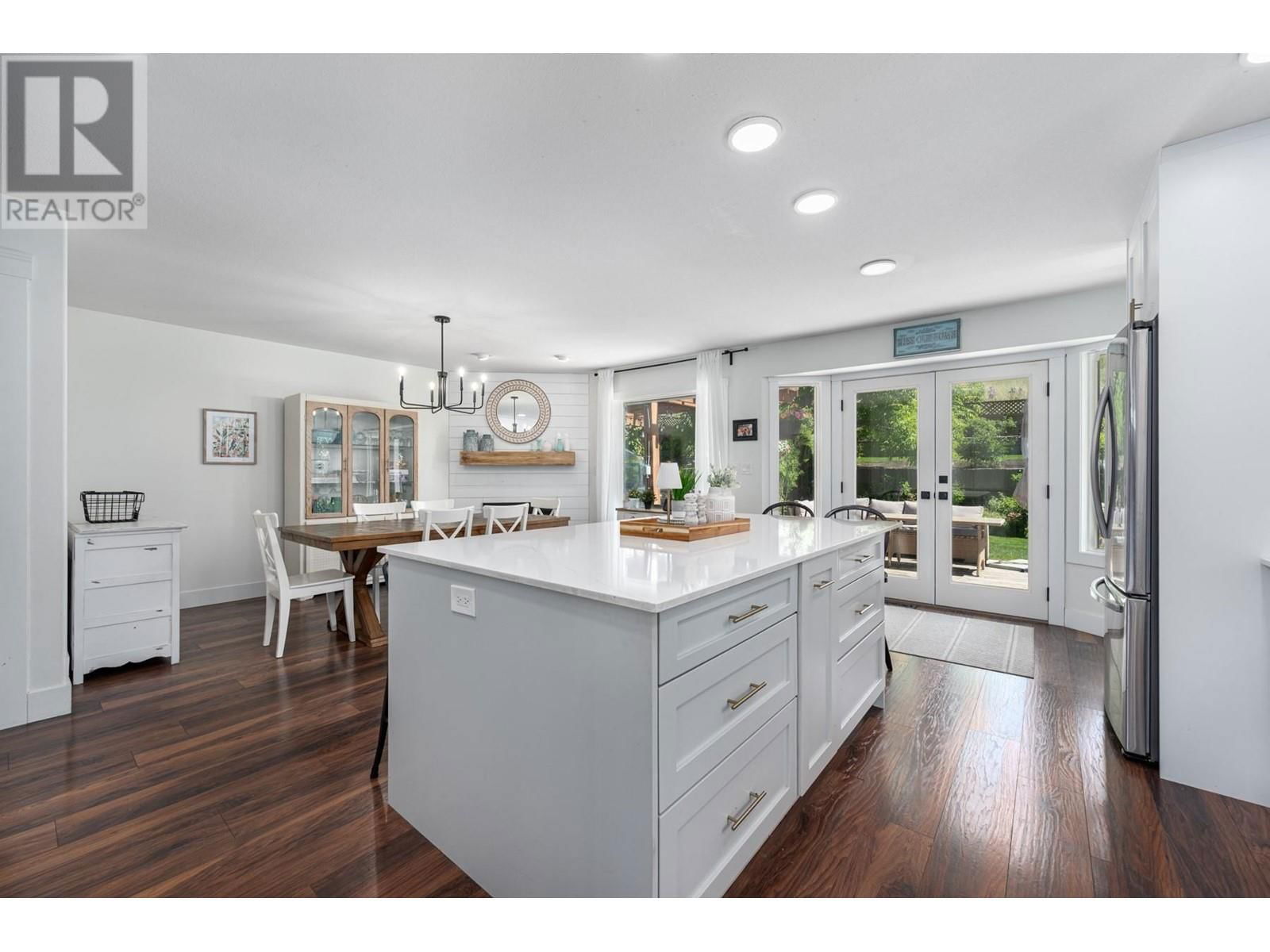2073 SENTRY PLACE Image 10