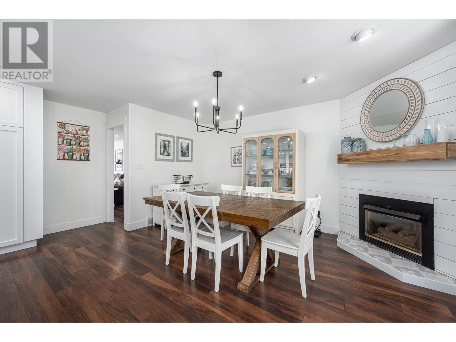 2073 SENTRY PLACE Image 12