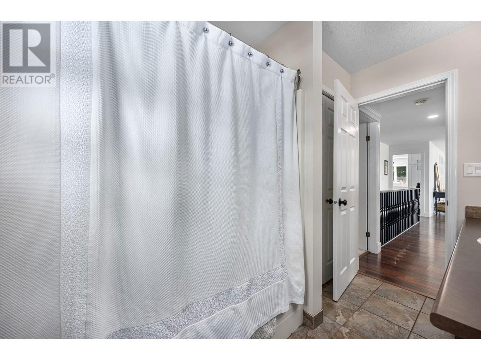 2073 SENTRY PLACE Image 15