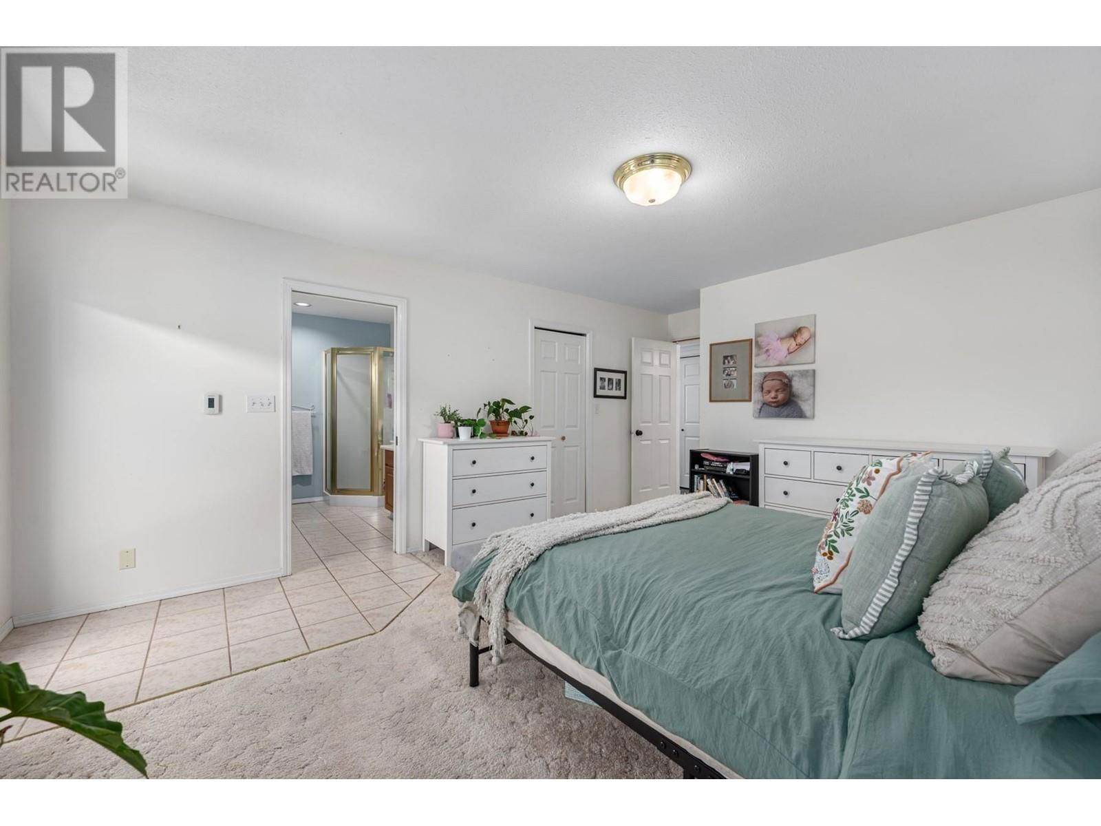 2073 SENTRY PLACE Image 17