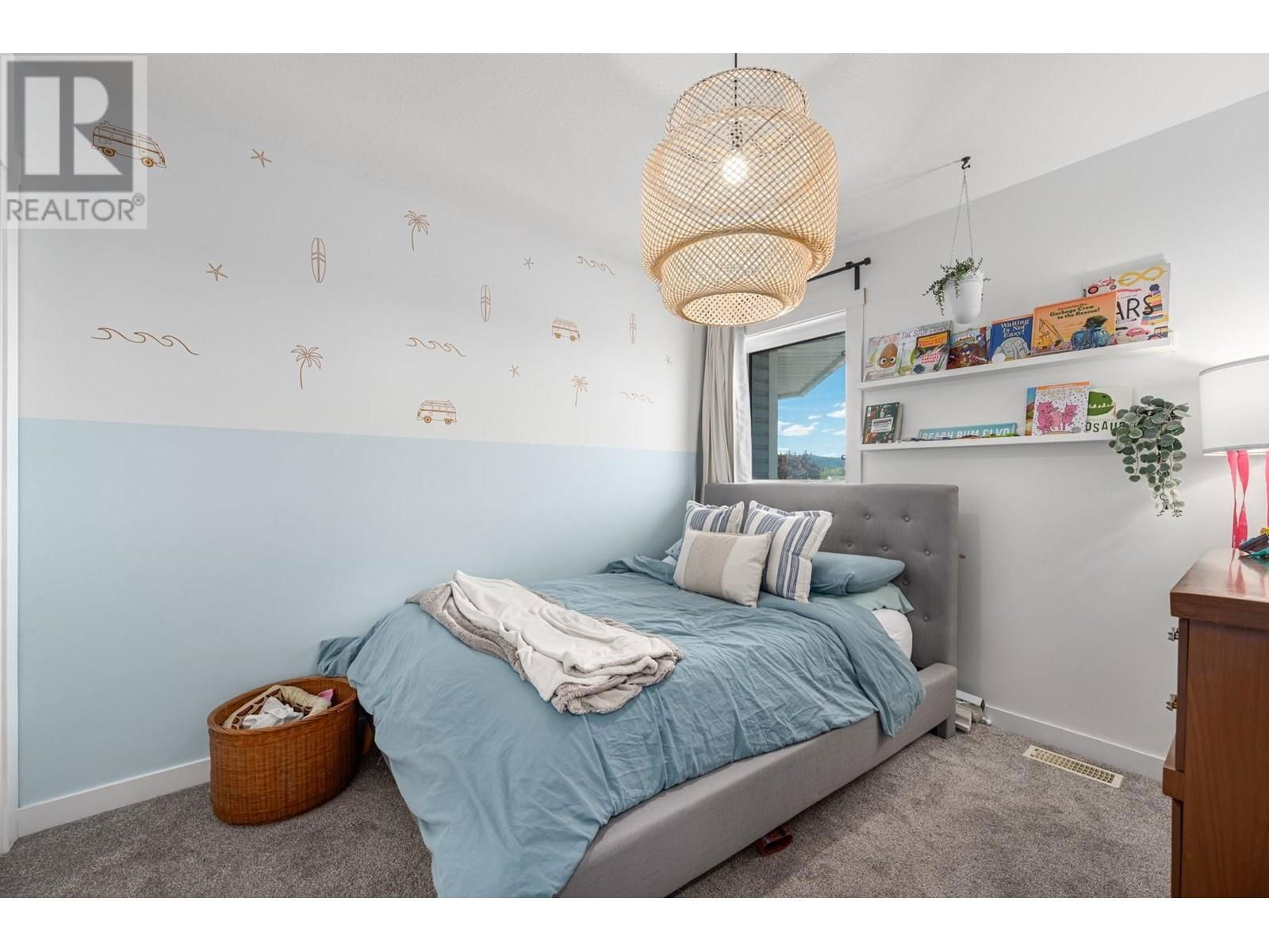 2073 SENTRY PLACE Image 22