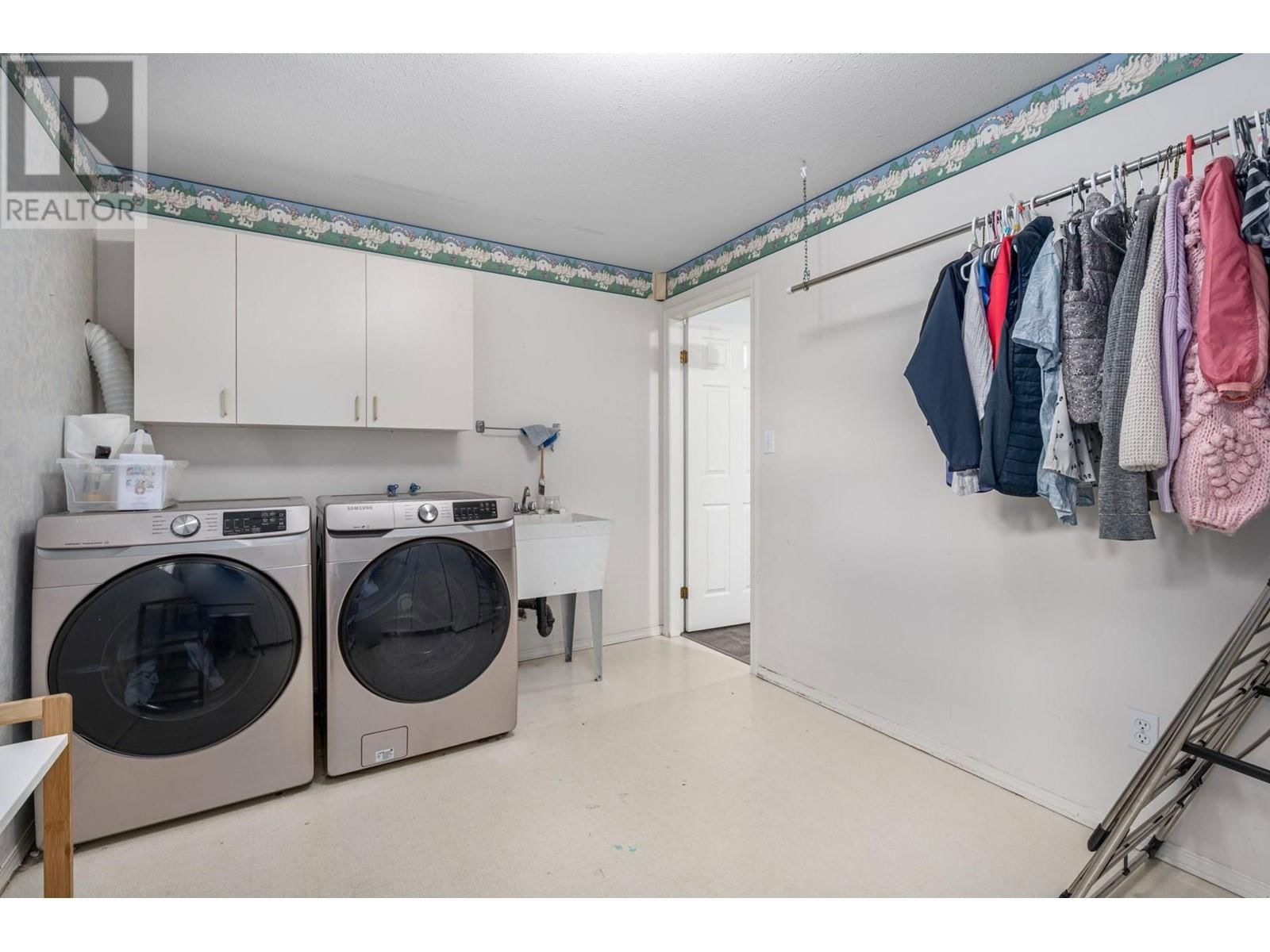 2073 SENTRY PLACE Image 32