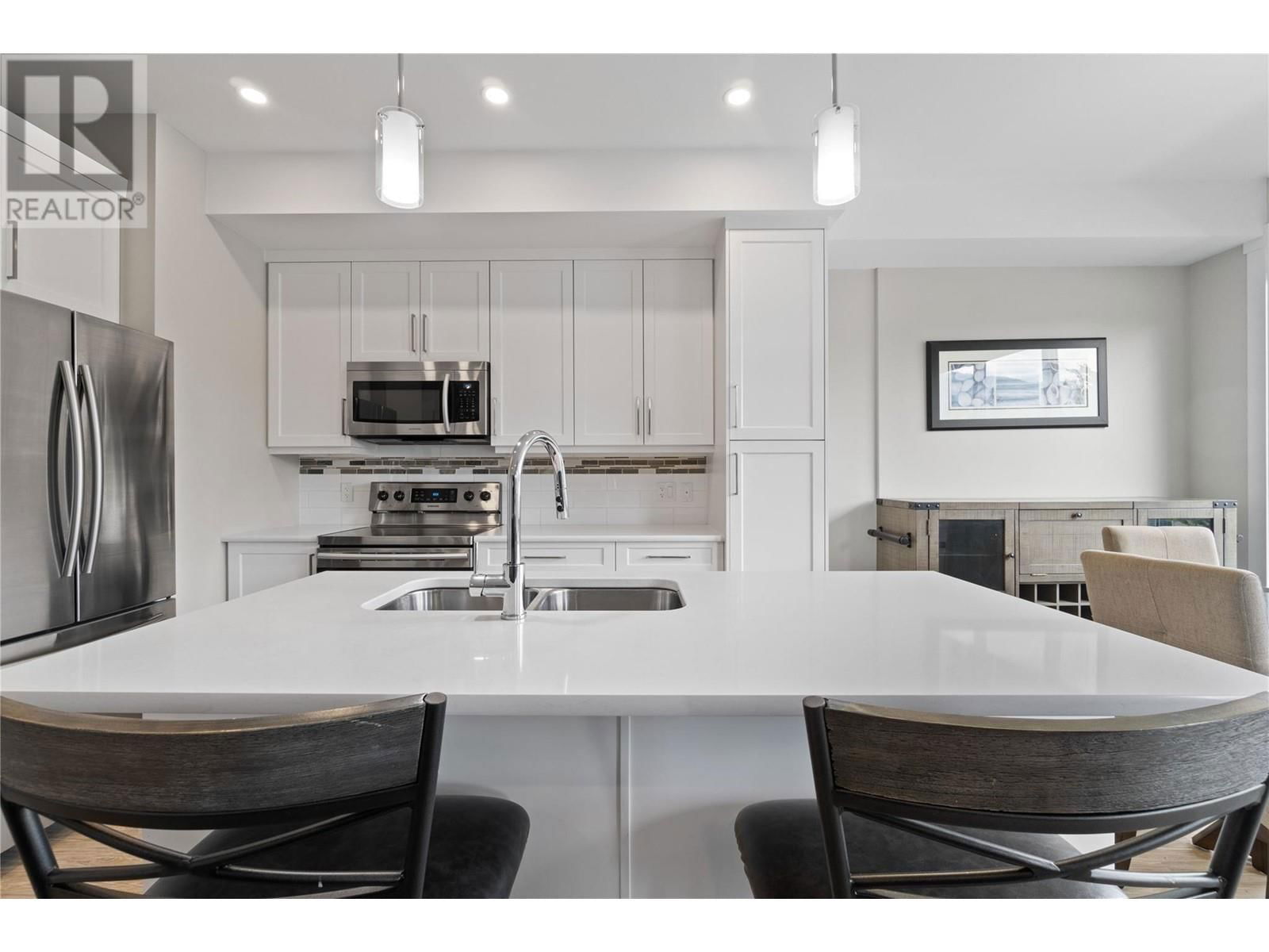 4 - 2810 15 AVENUE NORTHEAST Image 16