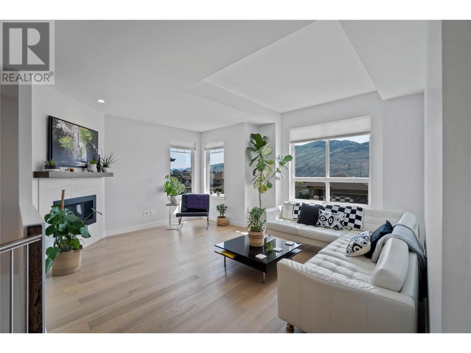 2065 SADDLEBACK DRIVE Image 14