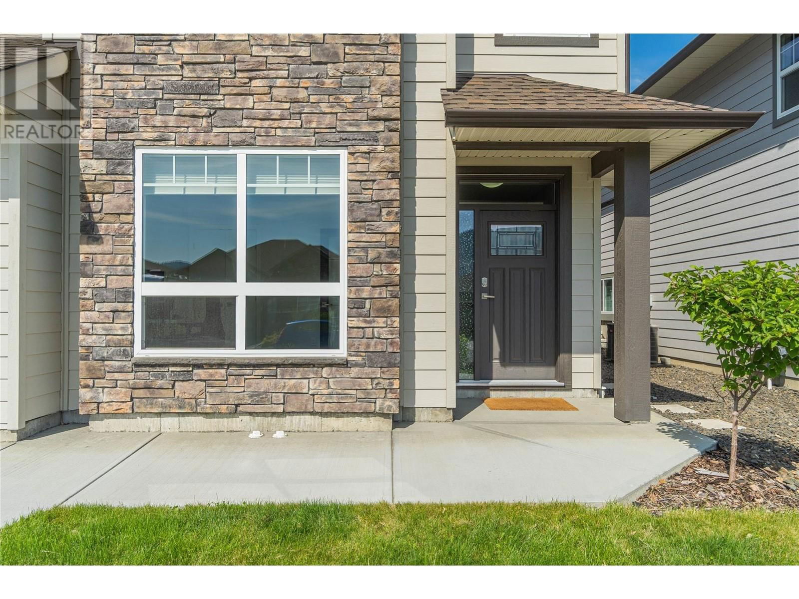 2065 SADDLEBACK DRIVE Image 2