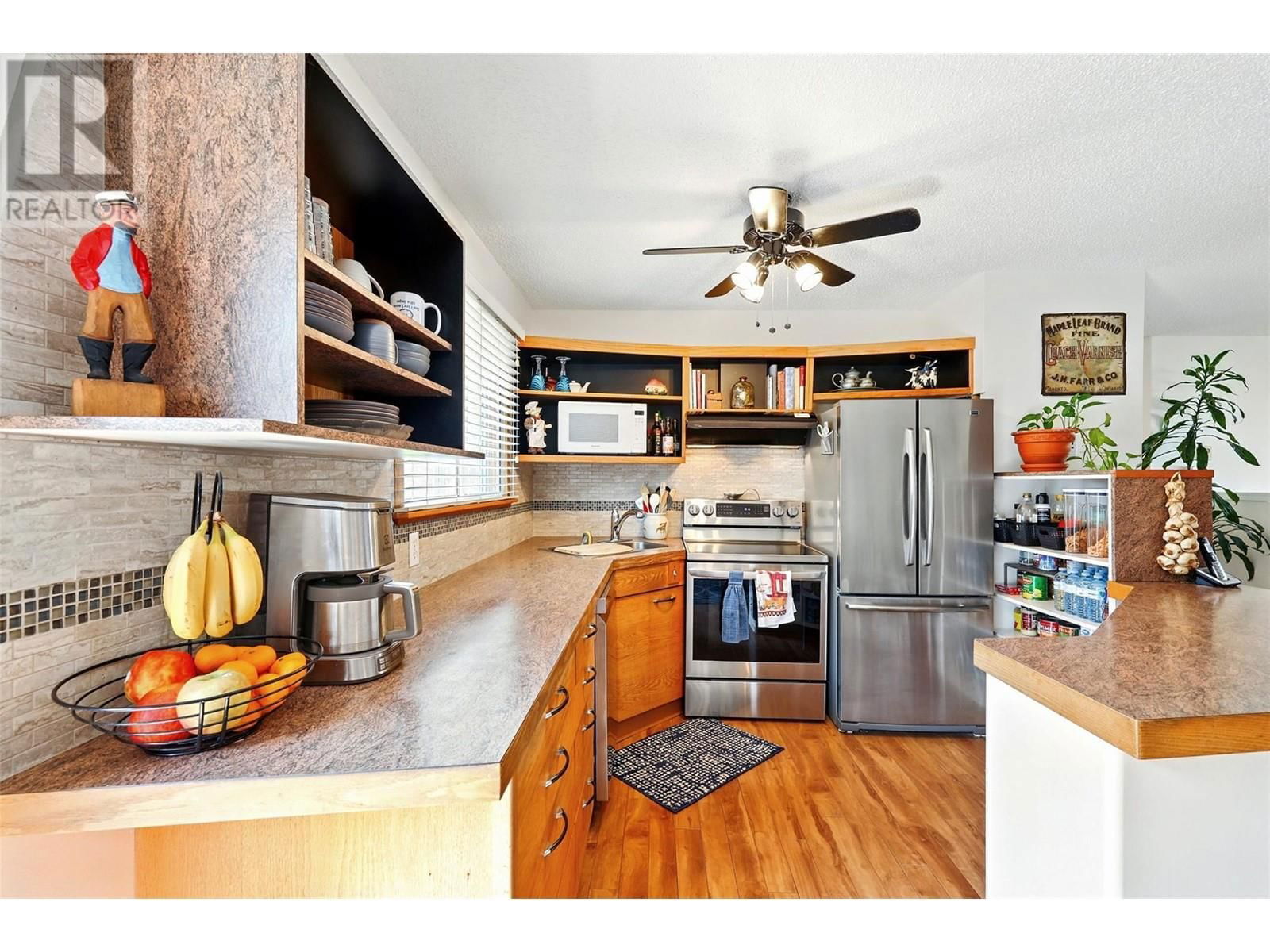 330 PINEVIEW ROAD Image 12