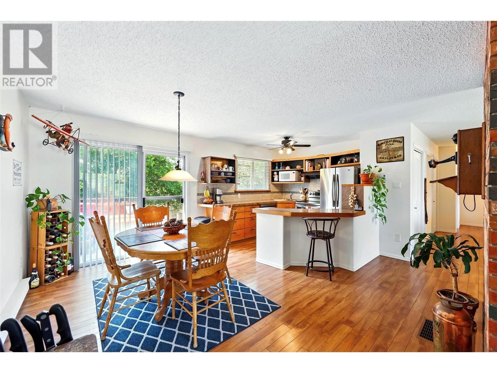 330 PINEVIEW ROAD Image 5