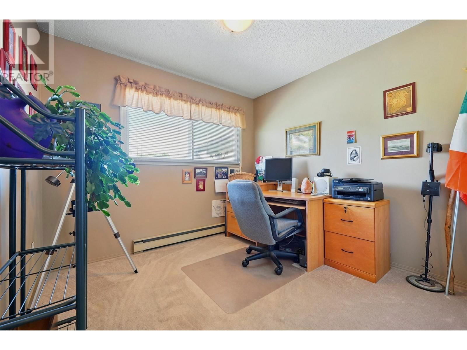 330 PINEVIEW ROAD Image 7