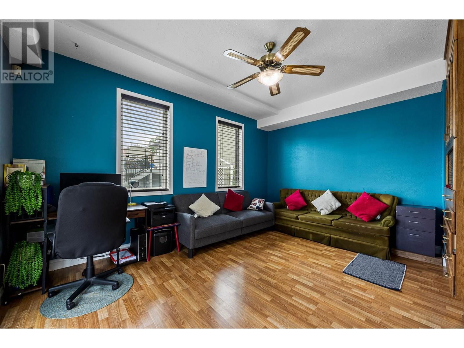 755 ROBSON DRIVE Image 13