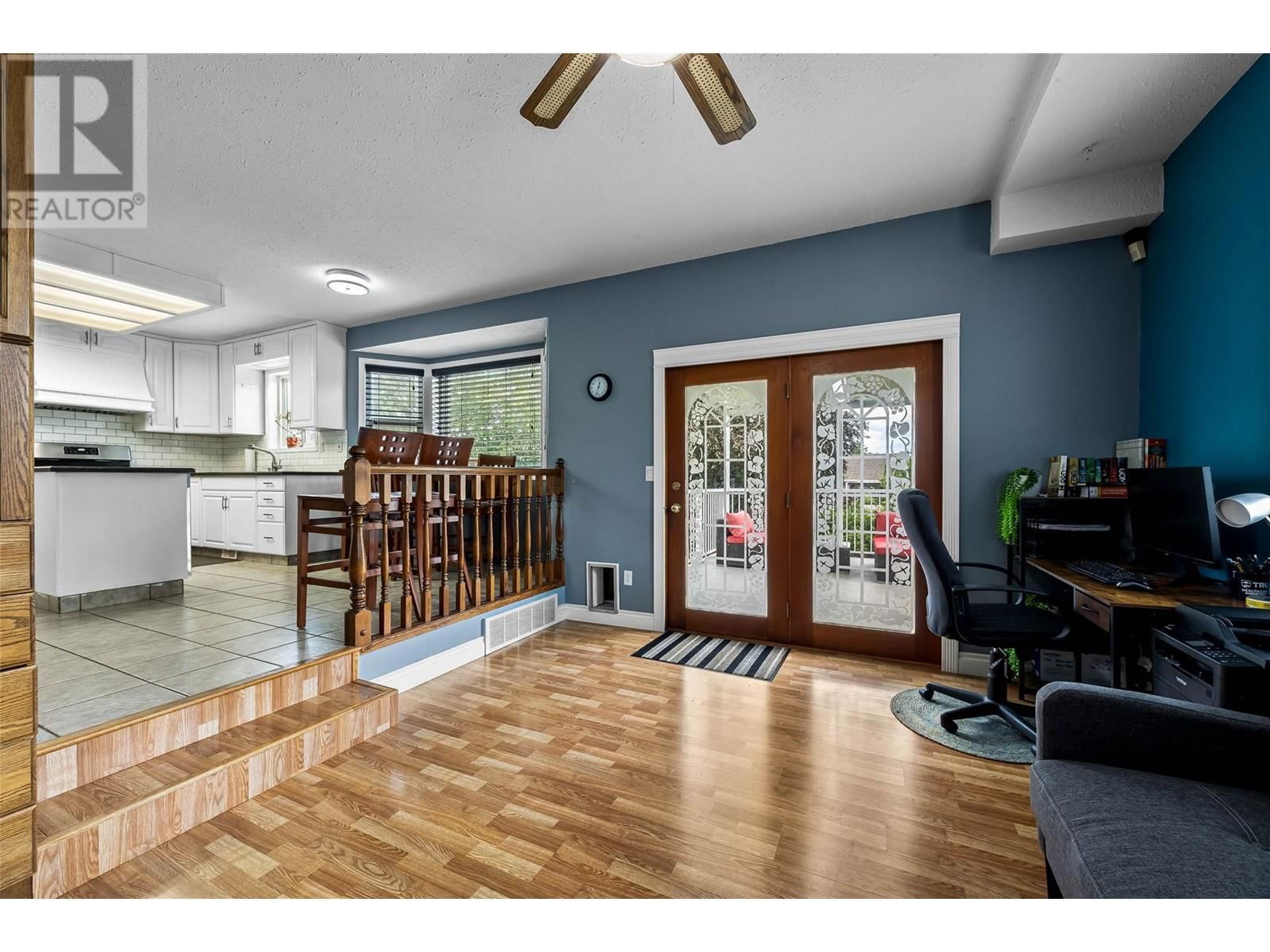 755 ROBSON DRIVE Image 14