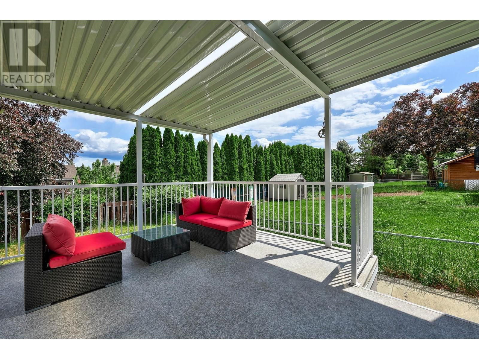 755 ROBSON DRIVE Image 15