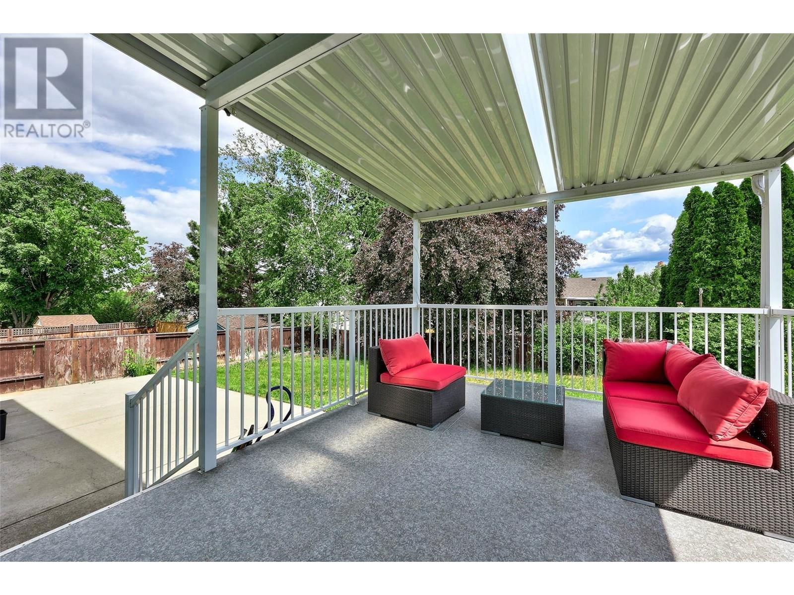 755 ROBSON DRIVE Image 16