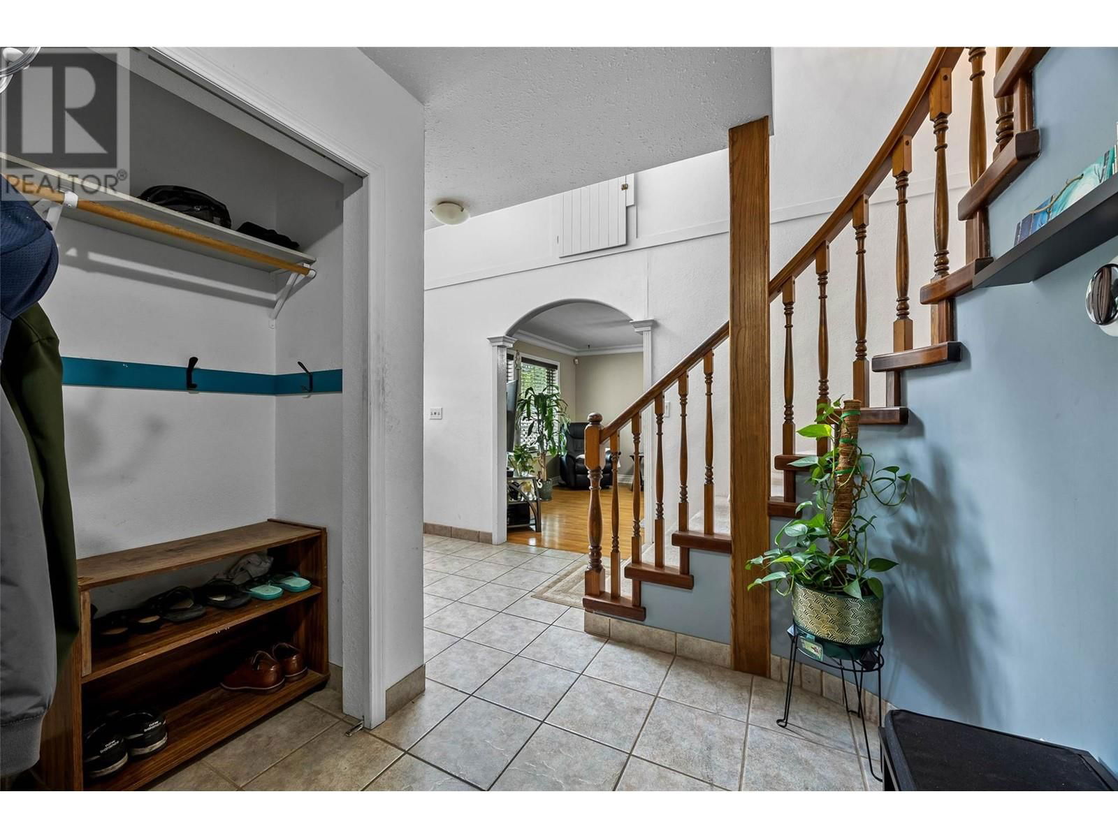 755 ROBSON DRIVE Image 20