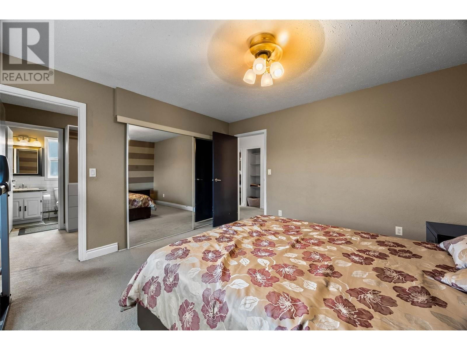 755 ROBSON DRIVE Image 22