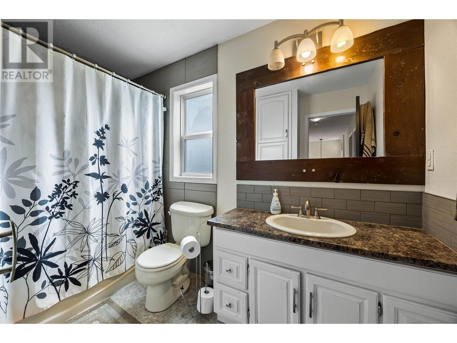 755 ROBSON DRIVE Image 27