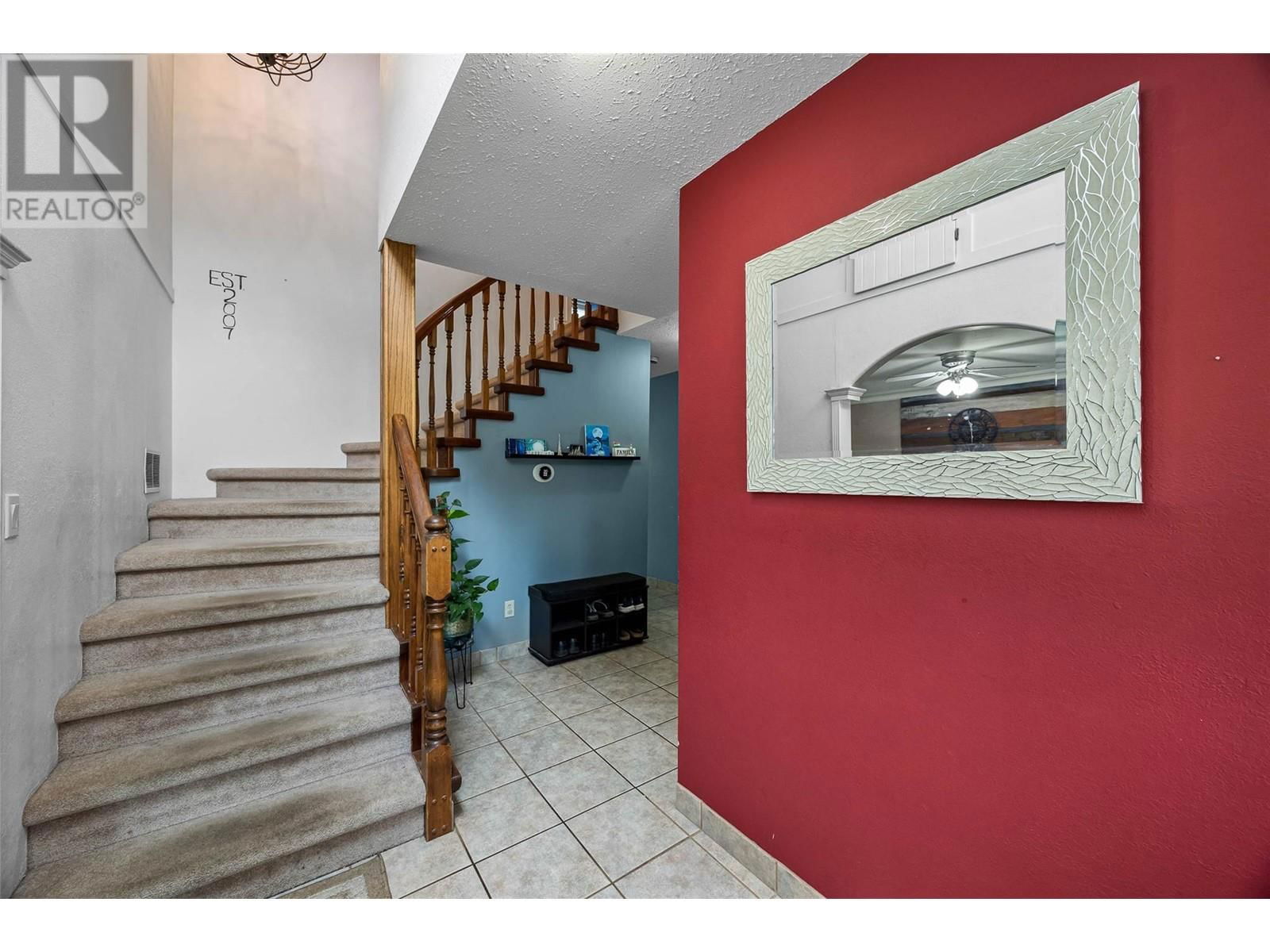 755 ROBSON DRIVE Image 4