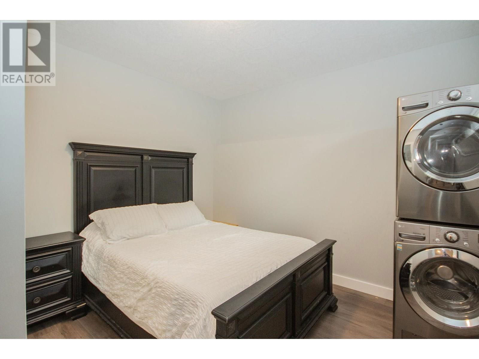 8412 18A STREET Image 22