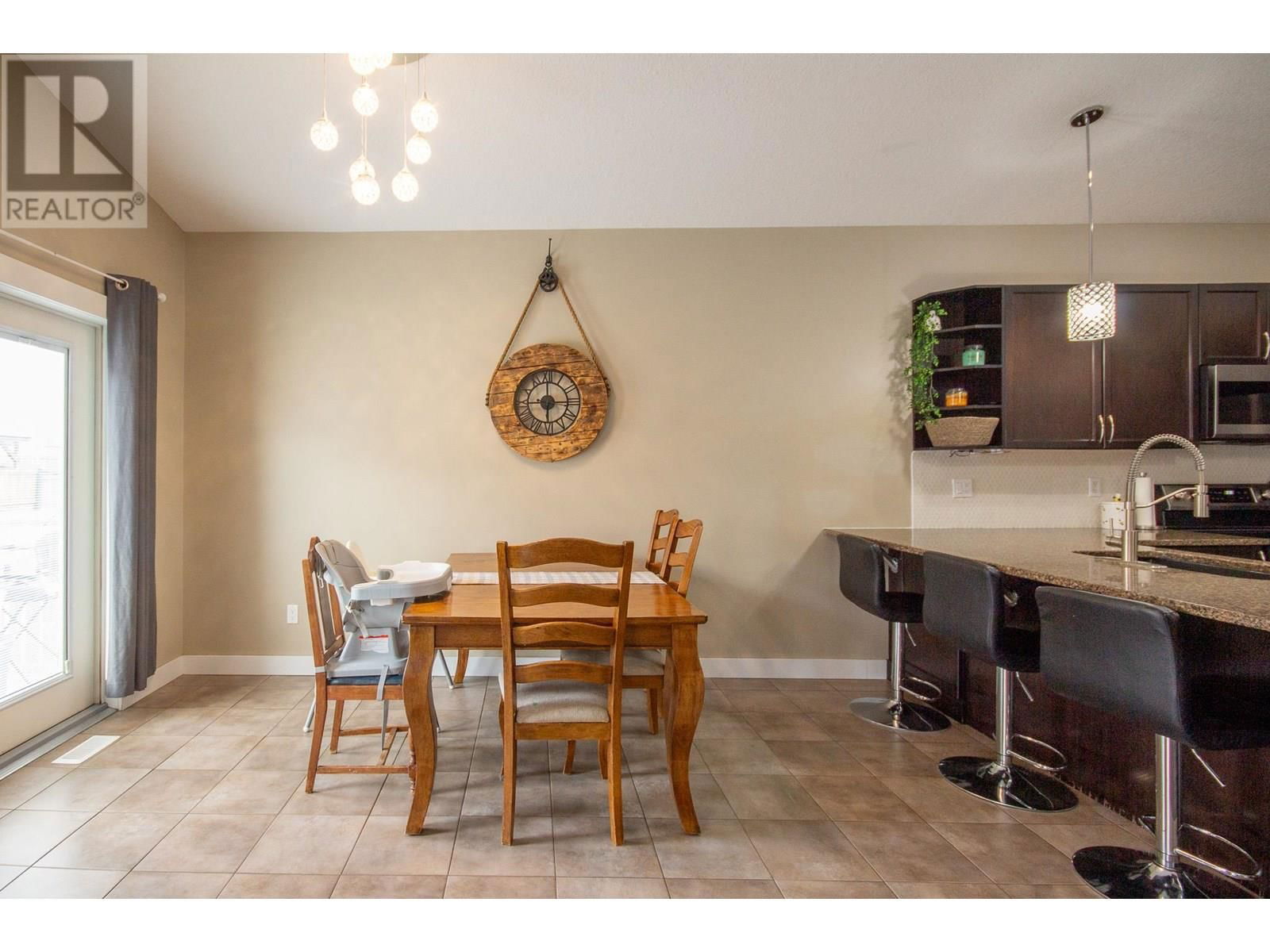 8412 18A STREET Image 5