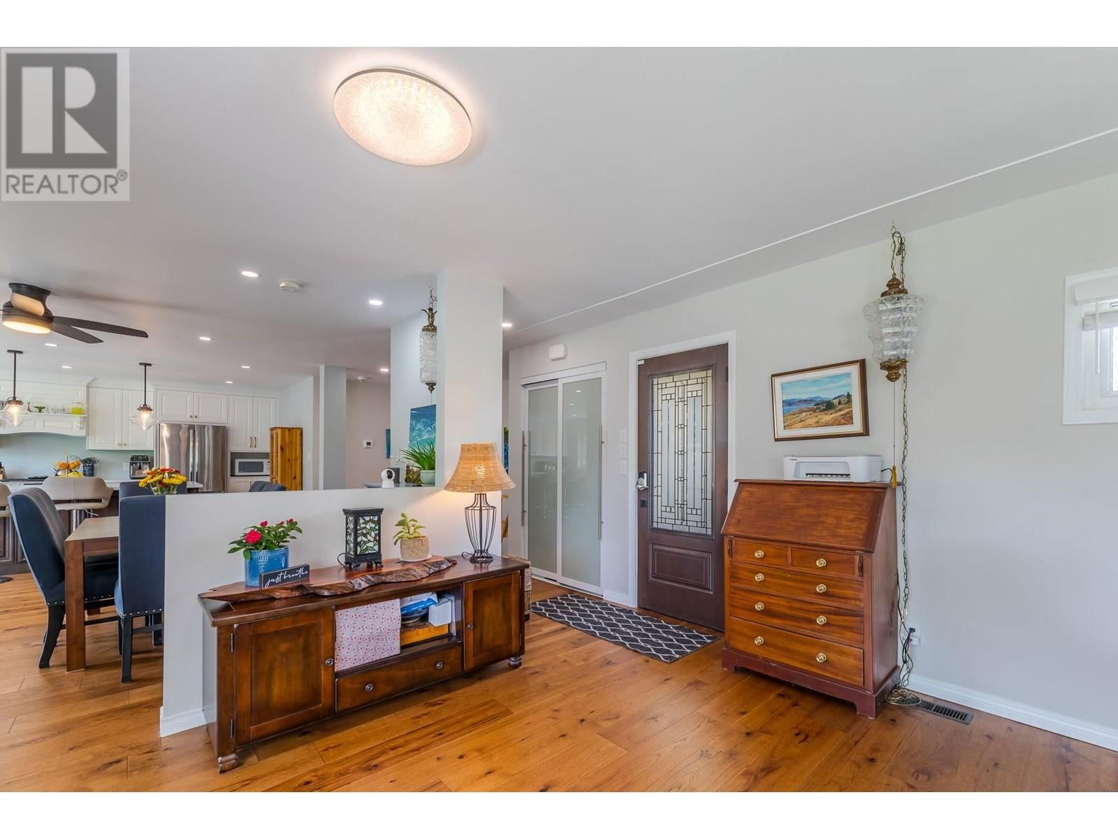 10903 BARCLAY STREET Image 10