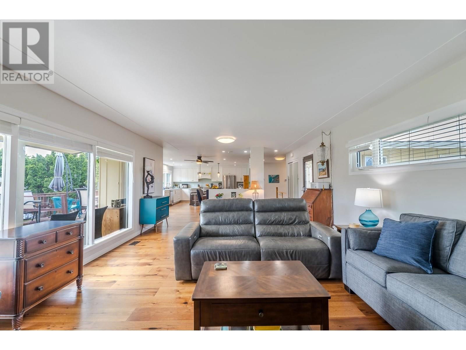 10903 BARCLAY STREET Image 13