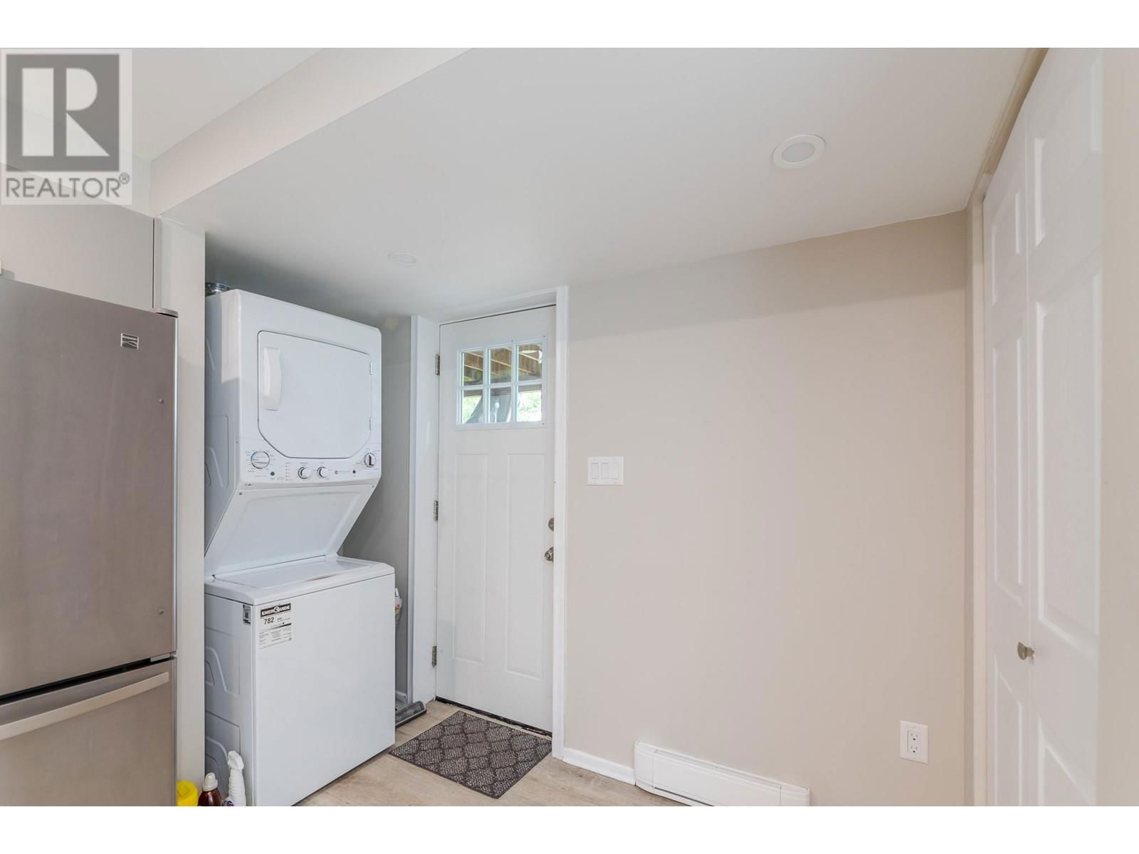 10903 BARCLAY STREET Image 28