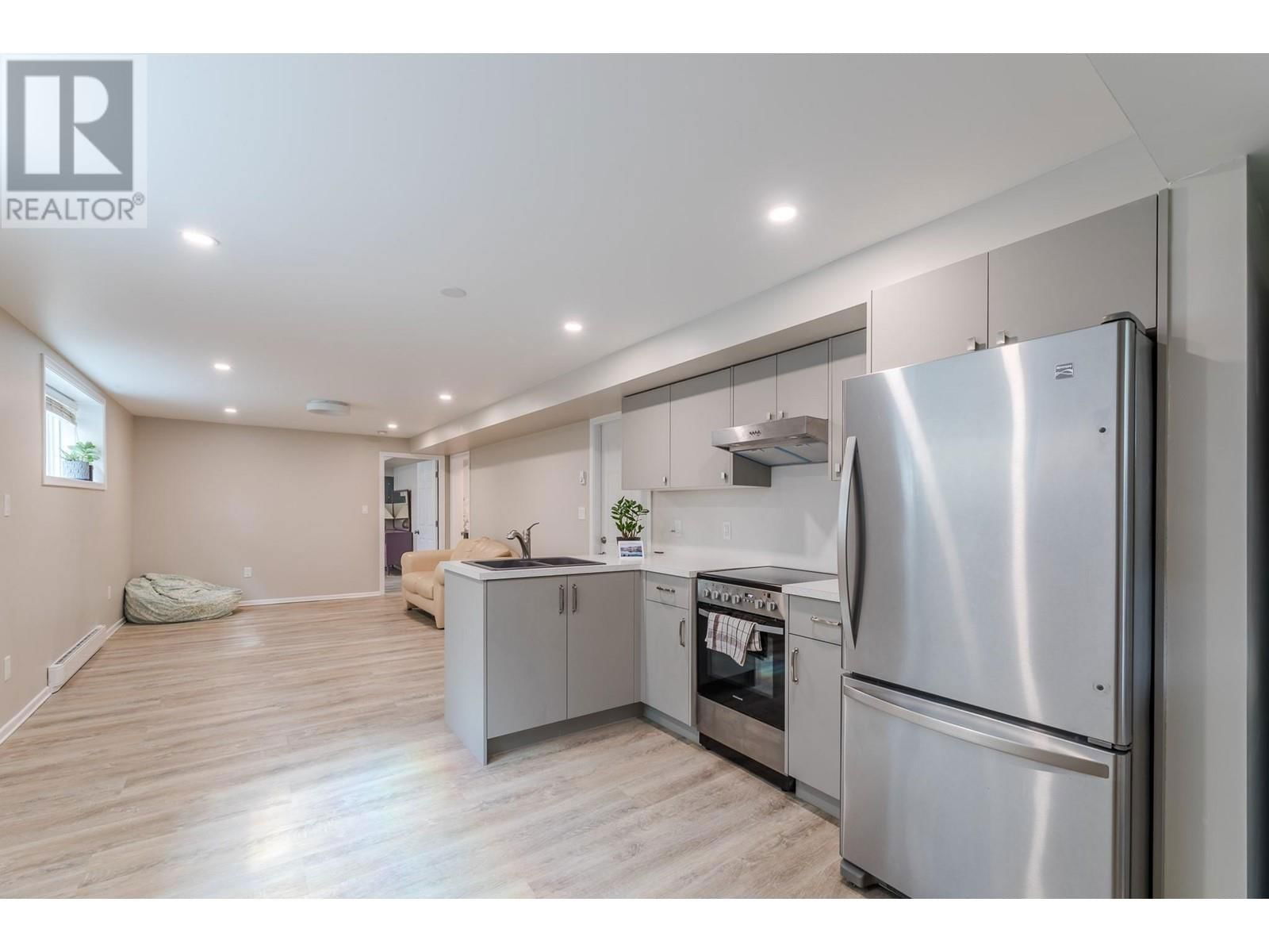 10903 BARCLAY STREET Image 29