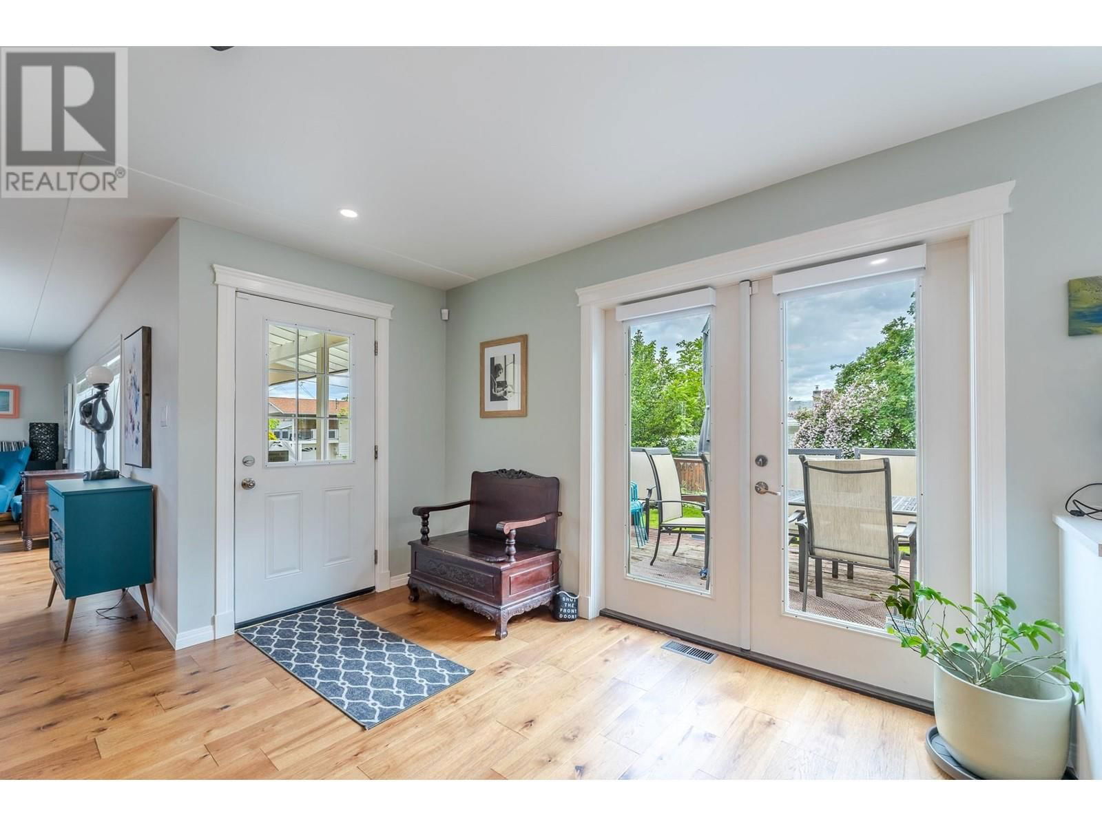 10903 BARCLAY STREET Image 9