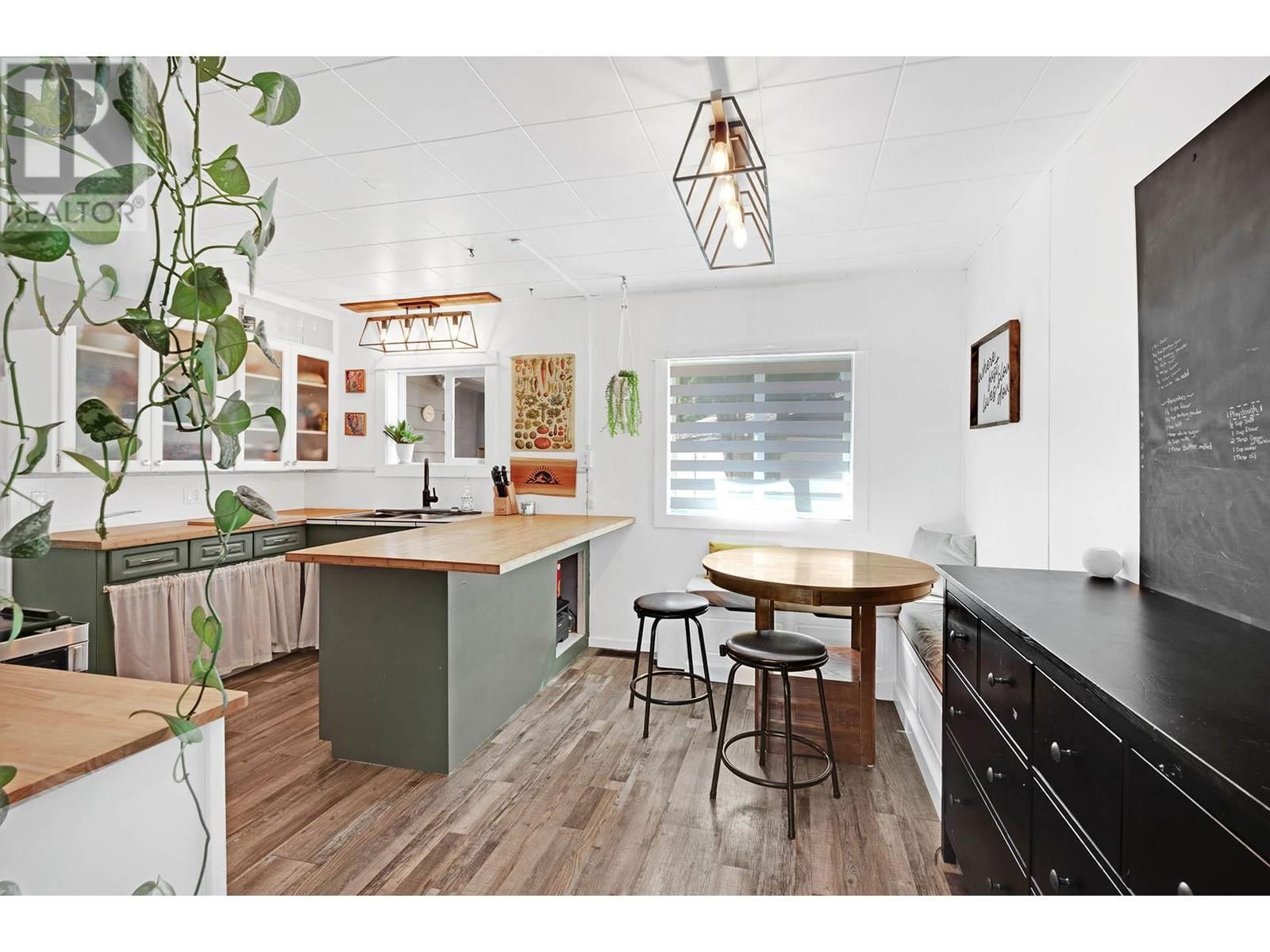 2820 WESTSYDE ROAD Image 12
