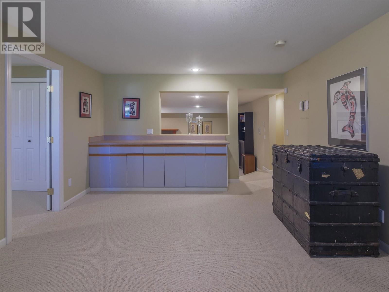 501 NANAIMO AVENUE EAST Image 34