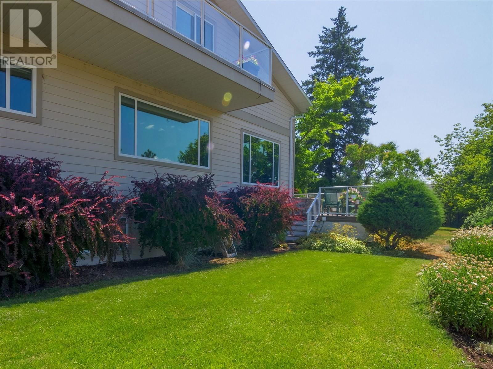 501 NANAIMO AVENUE EAST Image 42