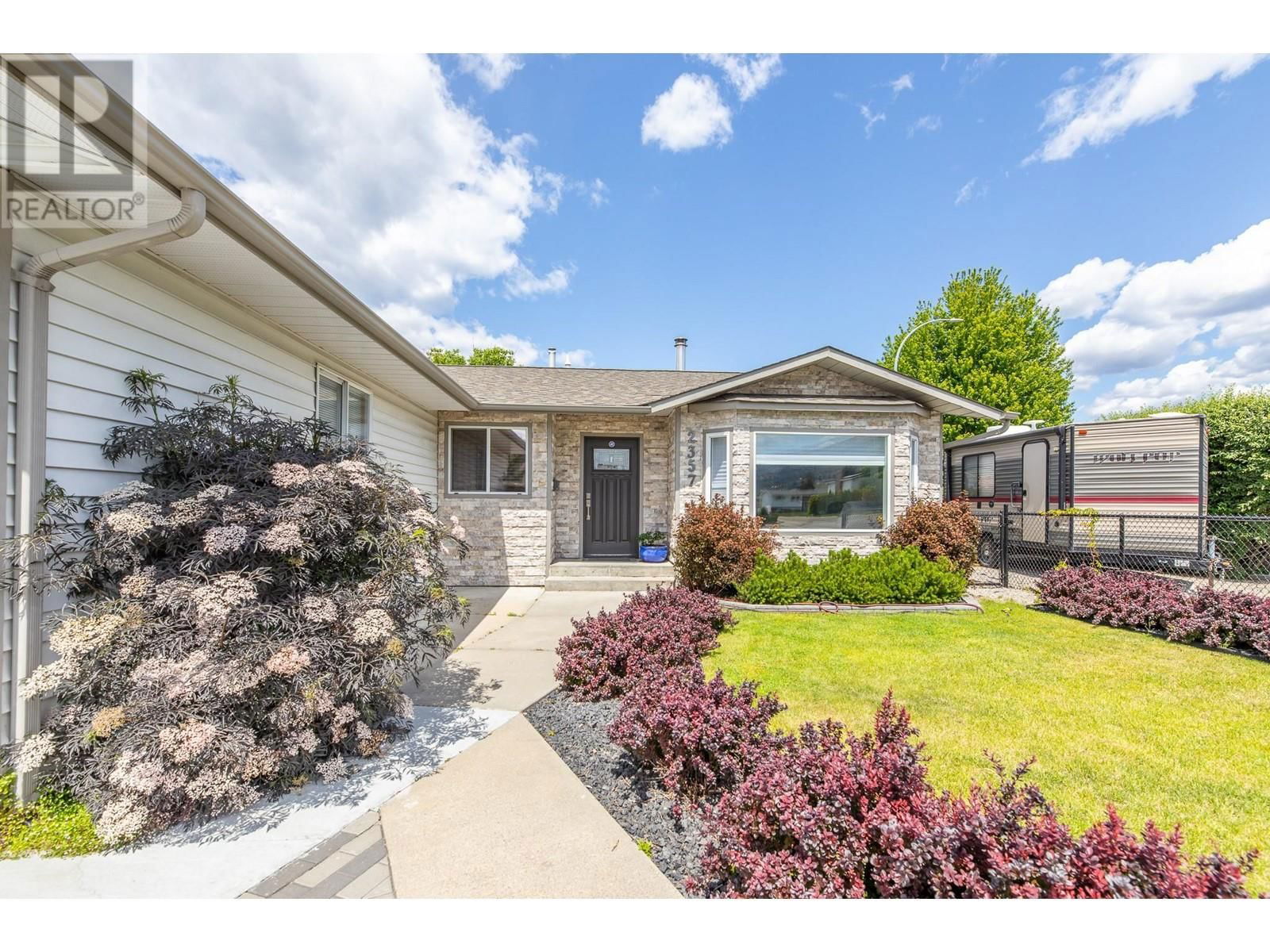 2357 CORNWALL DRIVE Image 11