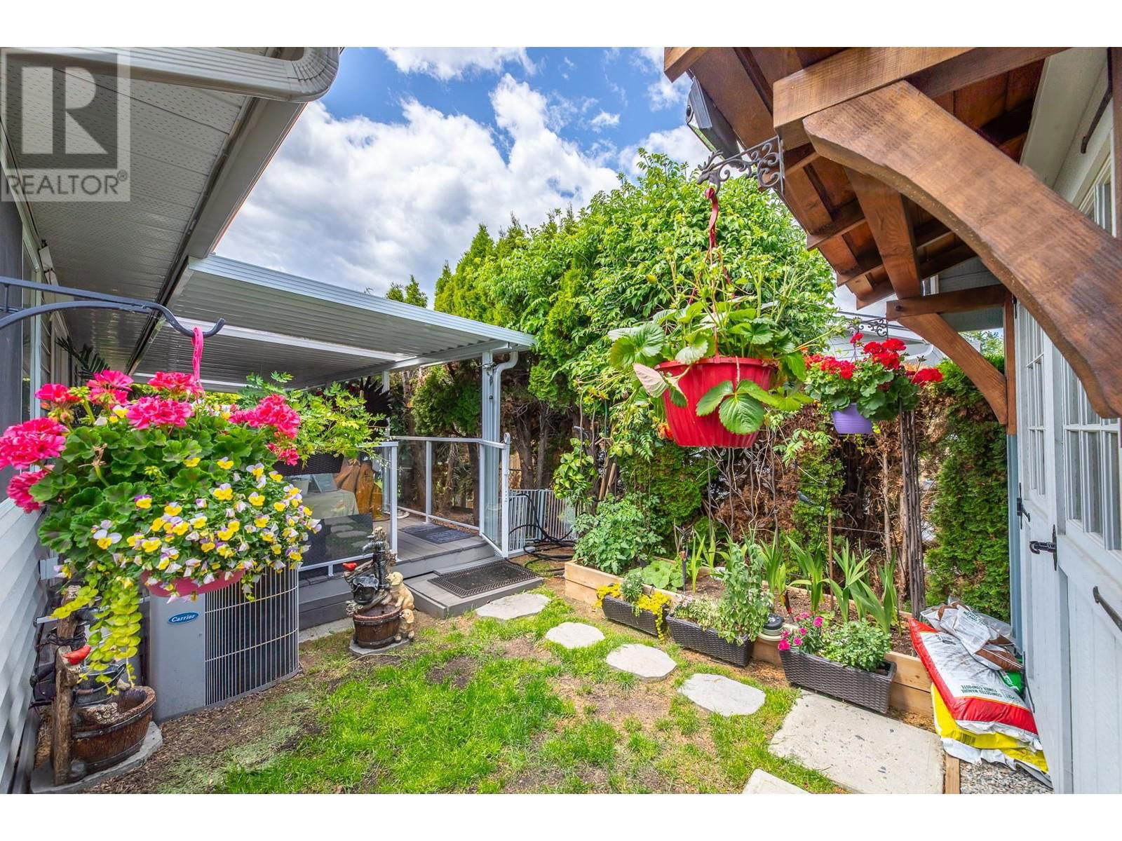 2357 CORNWALL DRIVE Image 18