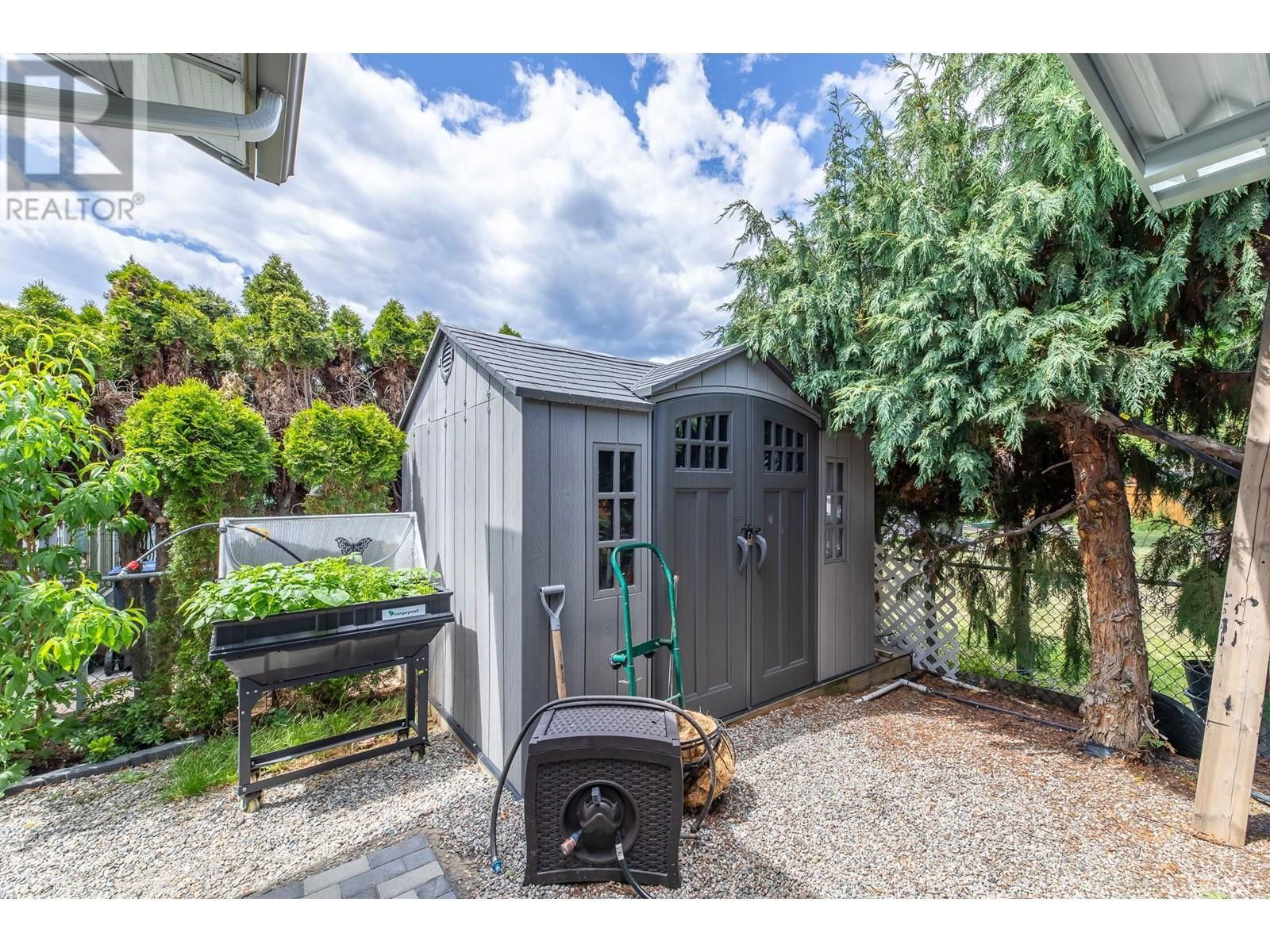 2357 CORNWALL DRIVE Image 22