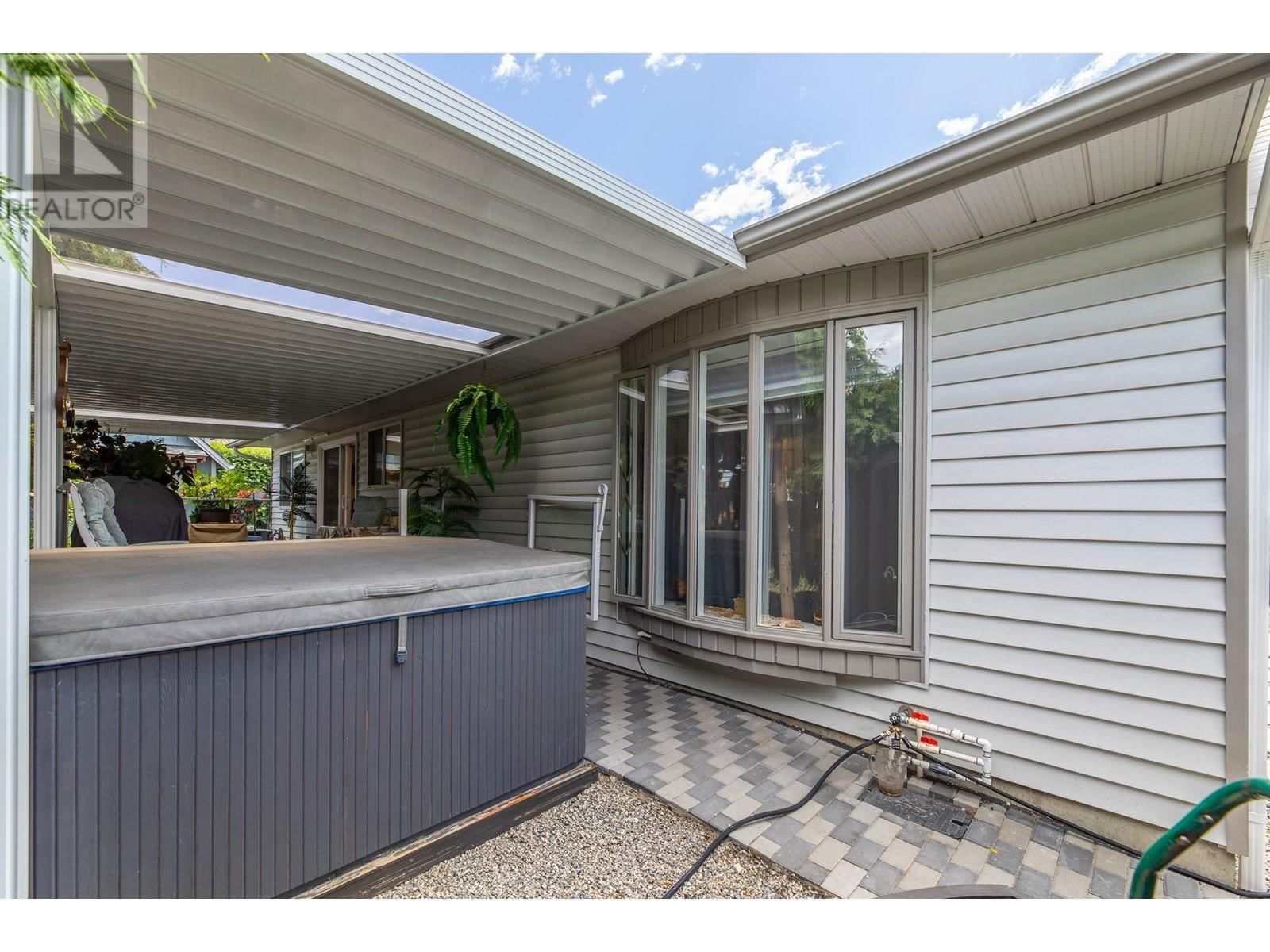 2357 CORNWALL DRIVE Image 23