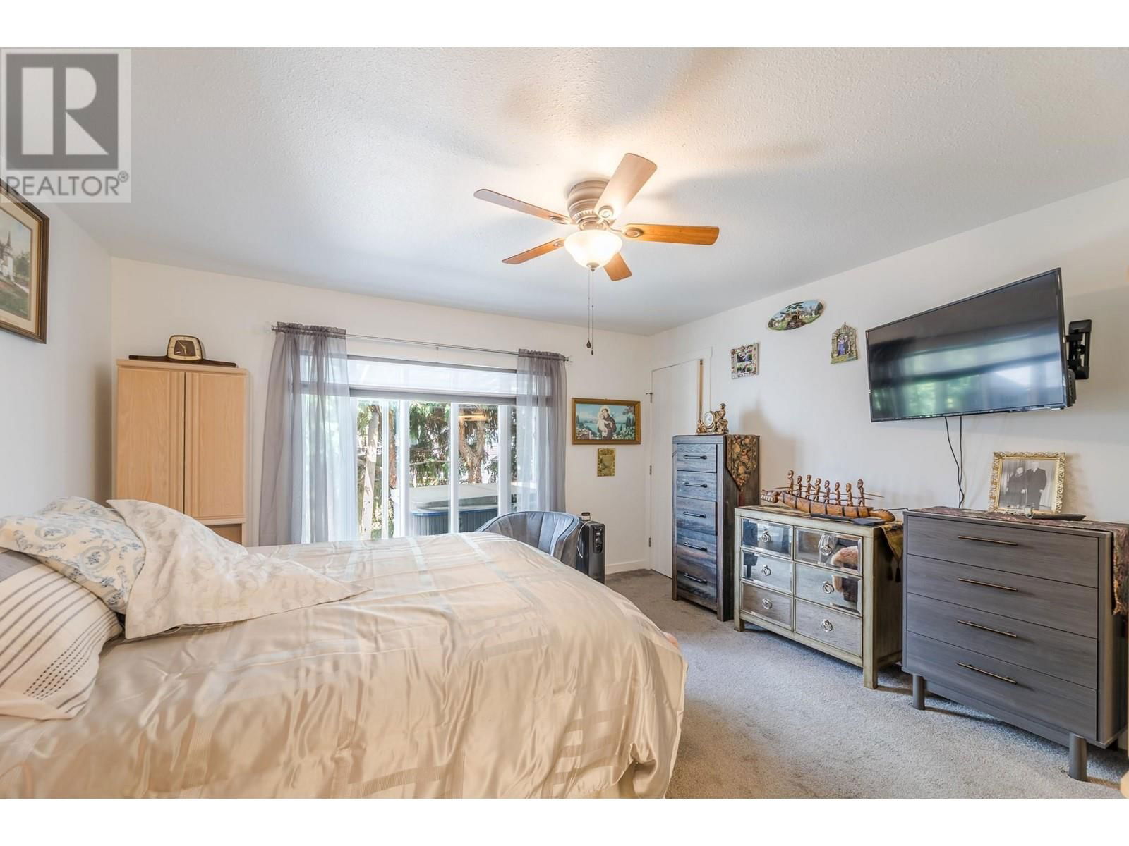 2357 CORNWALL DRIVE Image 26
