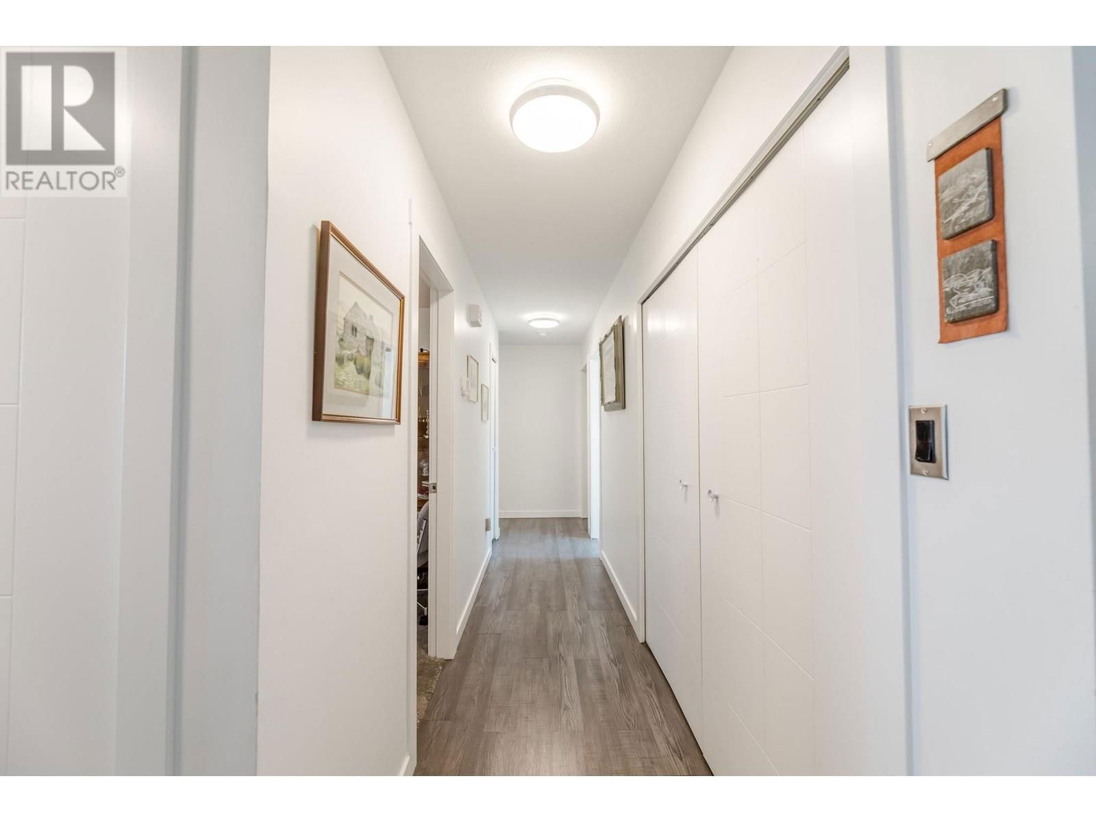 2357 CORNWALL DRIVE Image 30