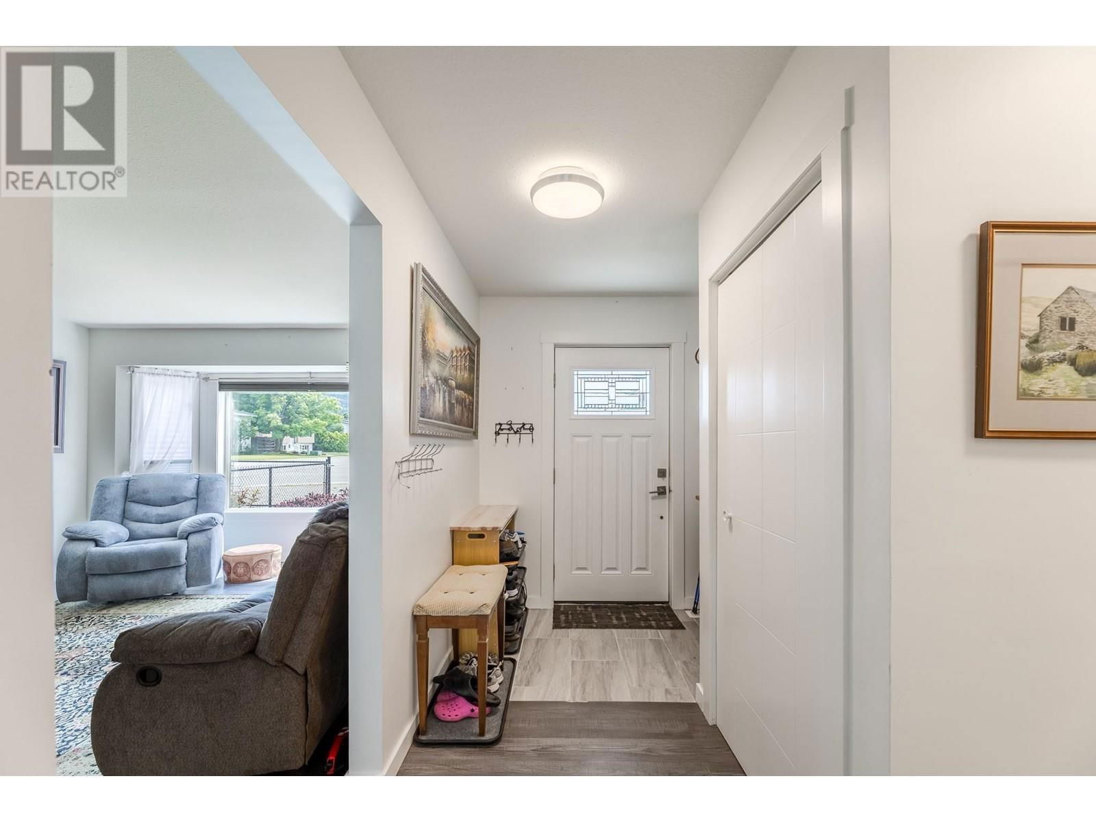2357 CORNWALL DRIVE Image 31
