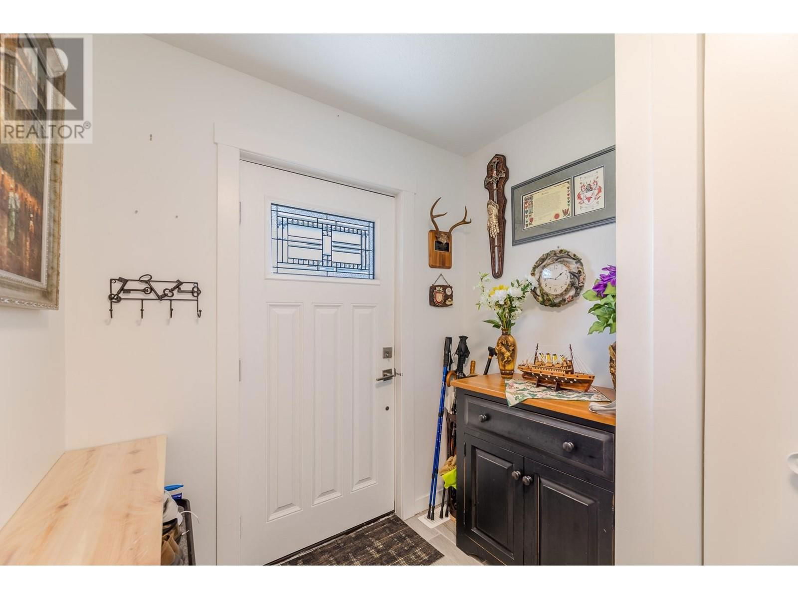 2357 CORNWALL DRIVE Image 32