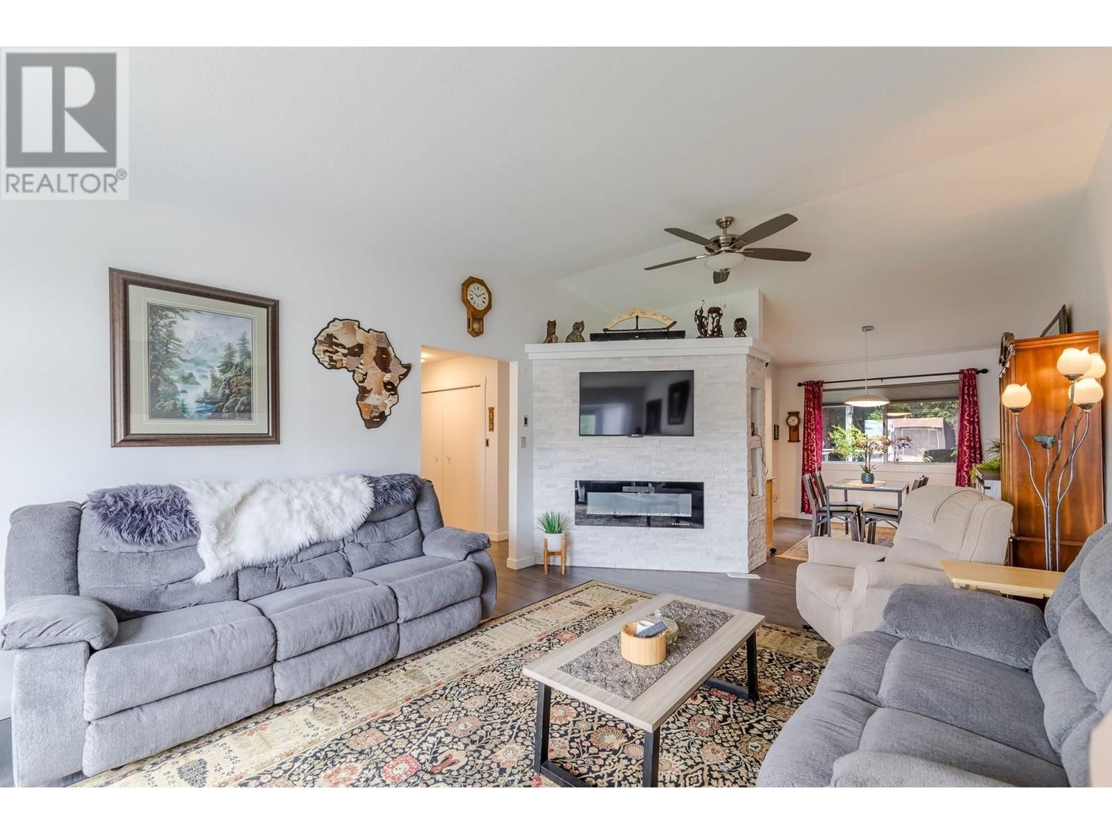 2357 CORNWALL DRIVE Image 34