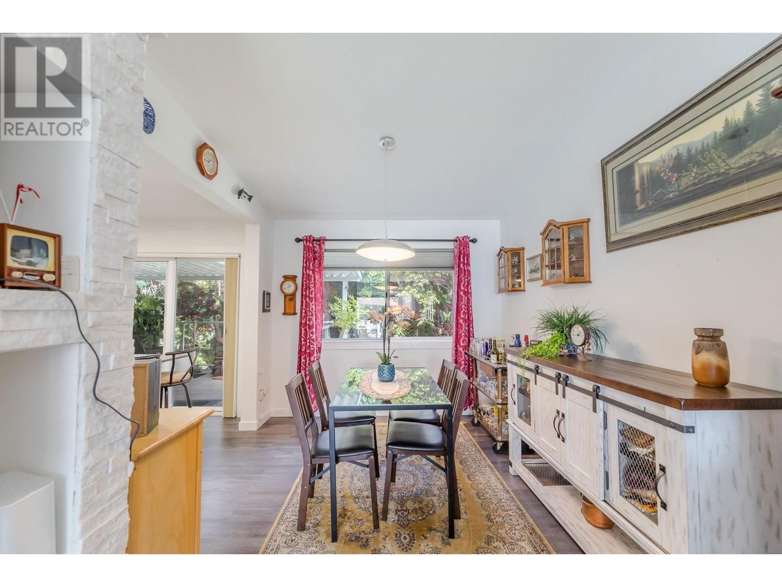 2357 CORNWALL DRIVE Image 35