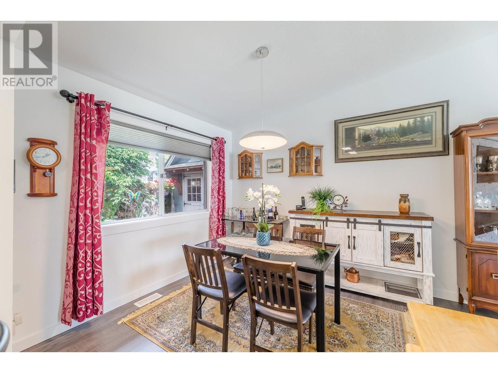 2357 CORNWALL DRIVE Image 37