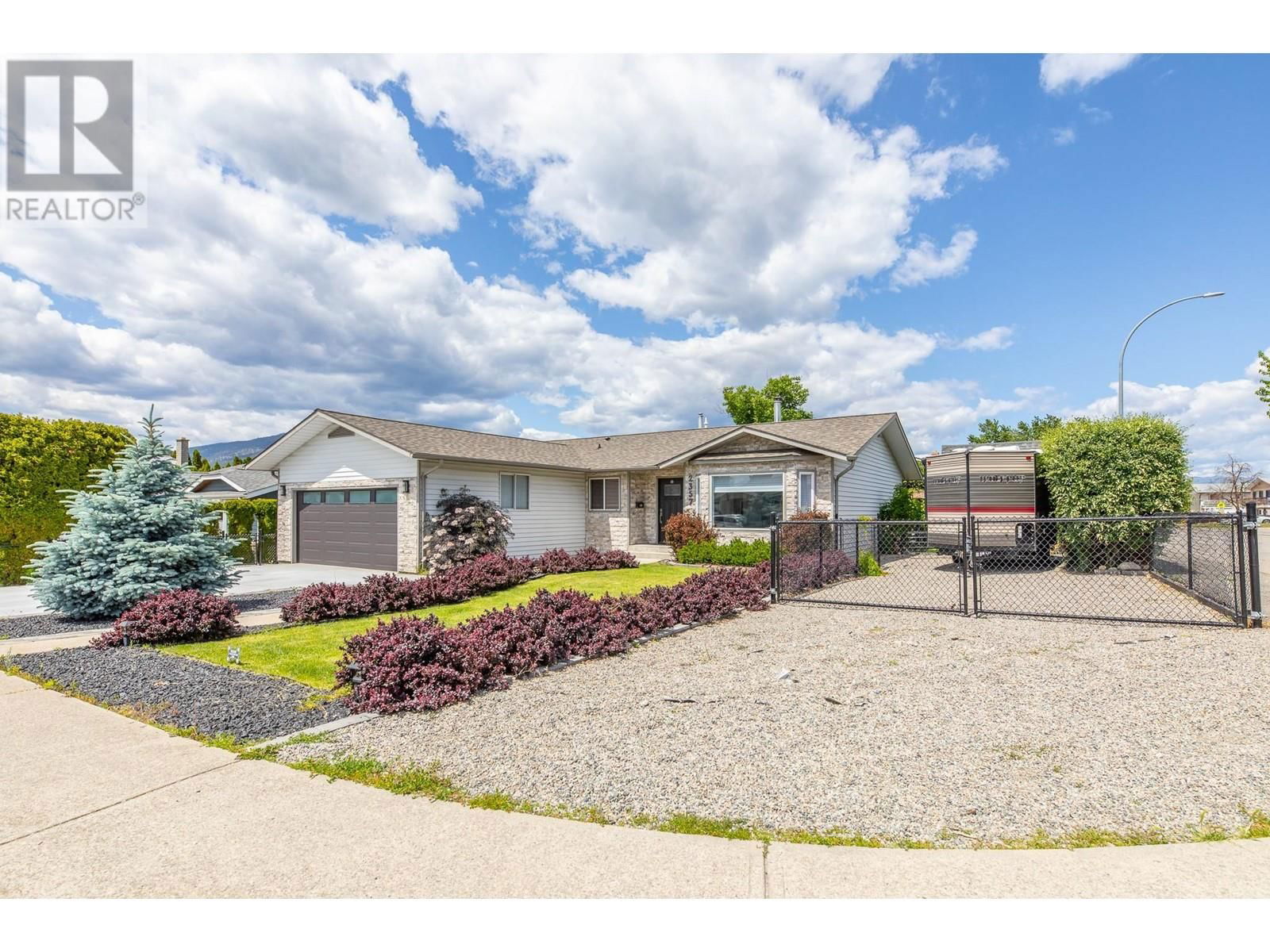 2357 CORNWALL DRIVE Image 38