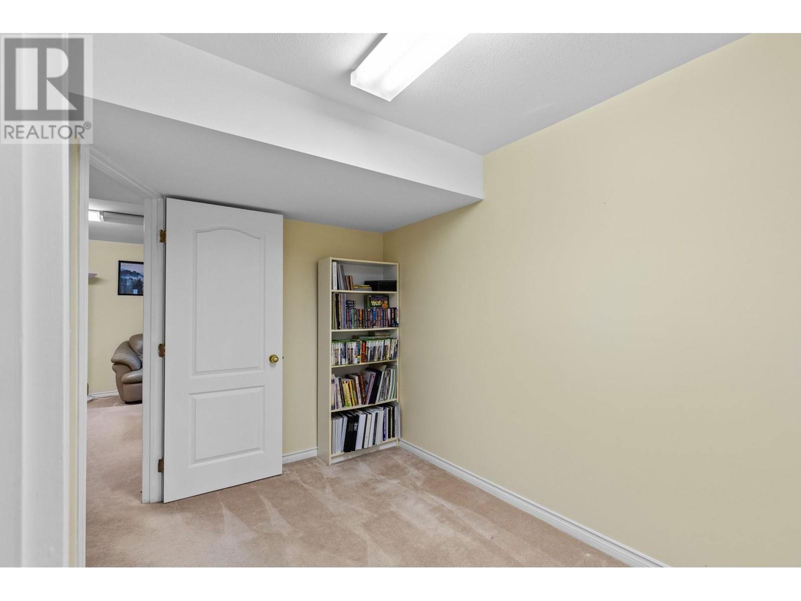 1786 SPRUCEDALE COURT Image 31